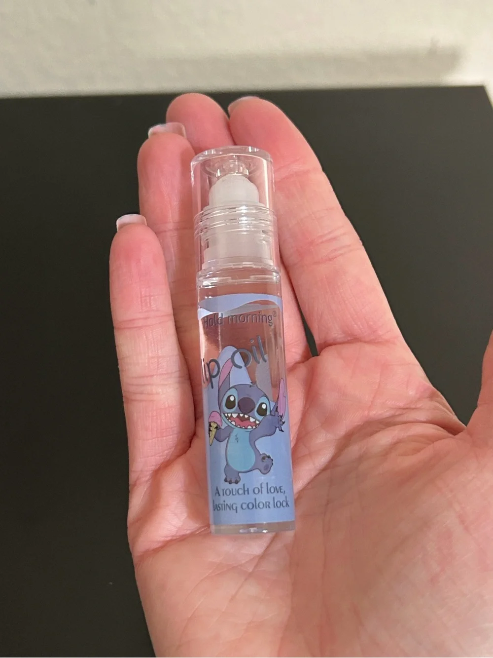 Stitch Rolling Lip Oil